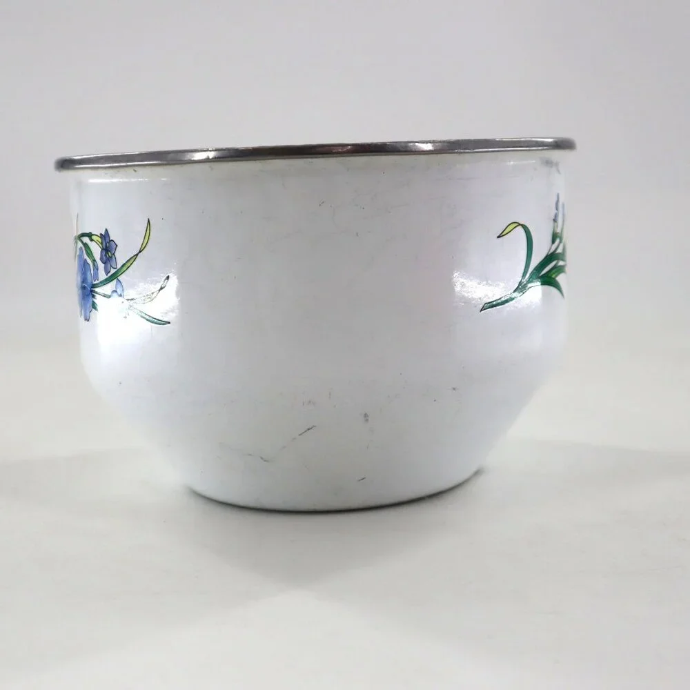 Vintage Kitchen Mixing Bowl White Grannycore Retro Nostalgic Country Cottagecore